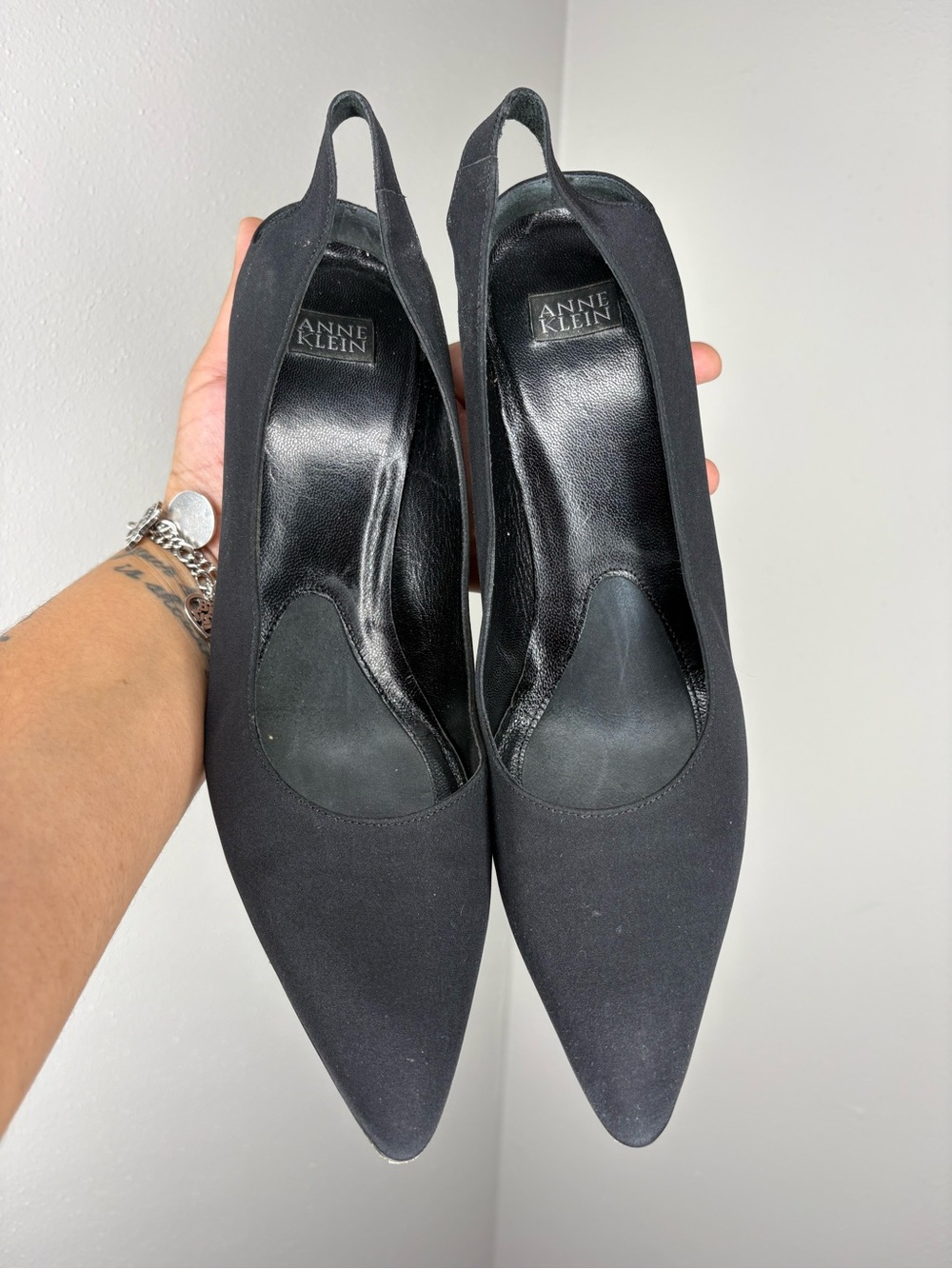 Anne Klein Black Pointed Slingback Heels